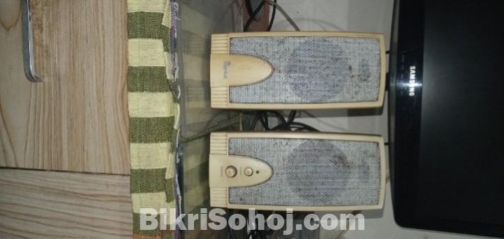 ওডিও স্পিকার